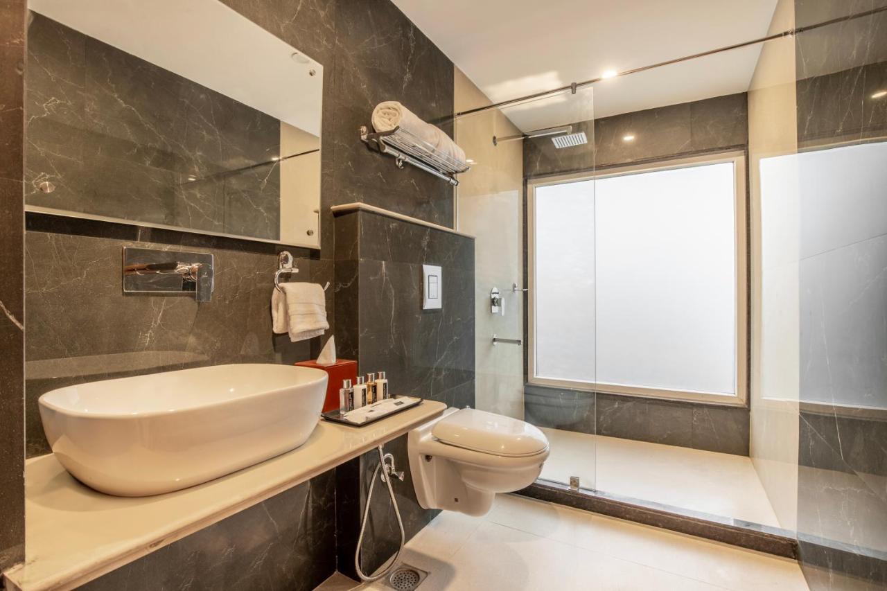 Country Premier Pacific Mall Road 4*